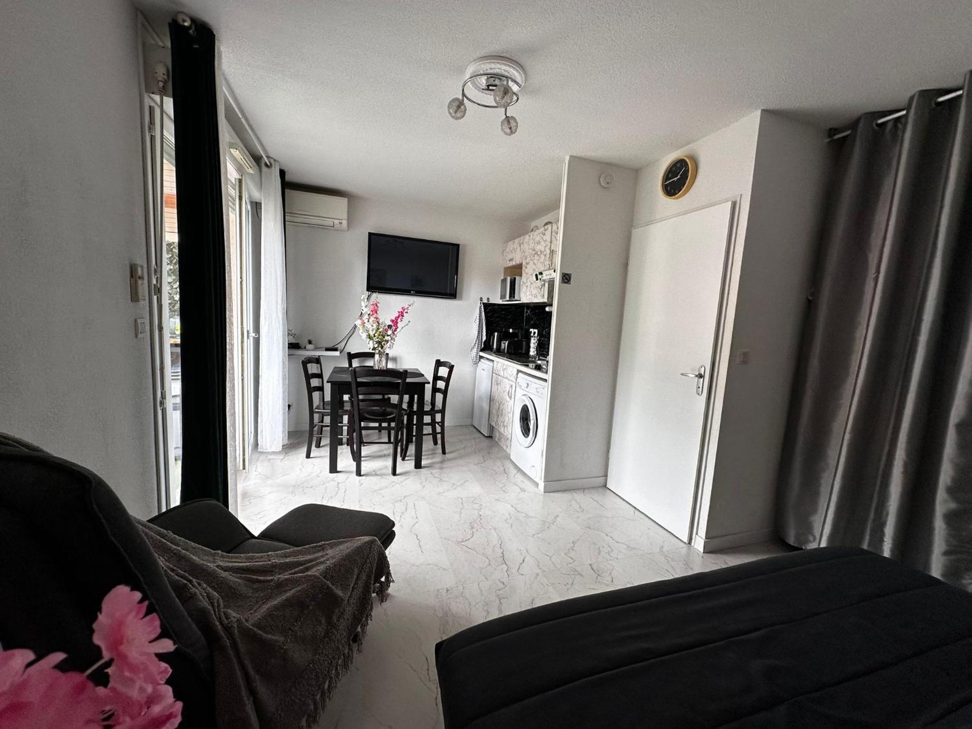 Appartement Ararat à Lourdes Extérieur photo