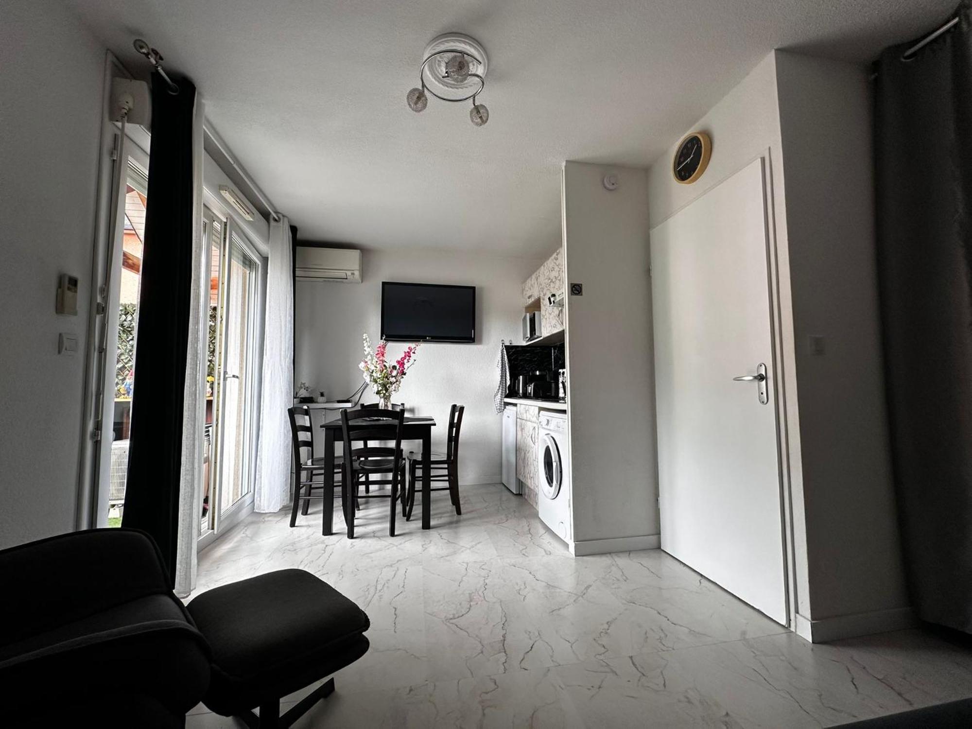 Appartement Ararat à Lourdes Extérieur photo