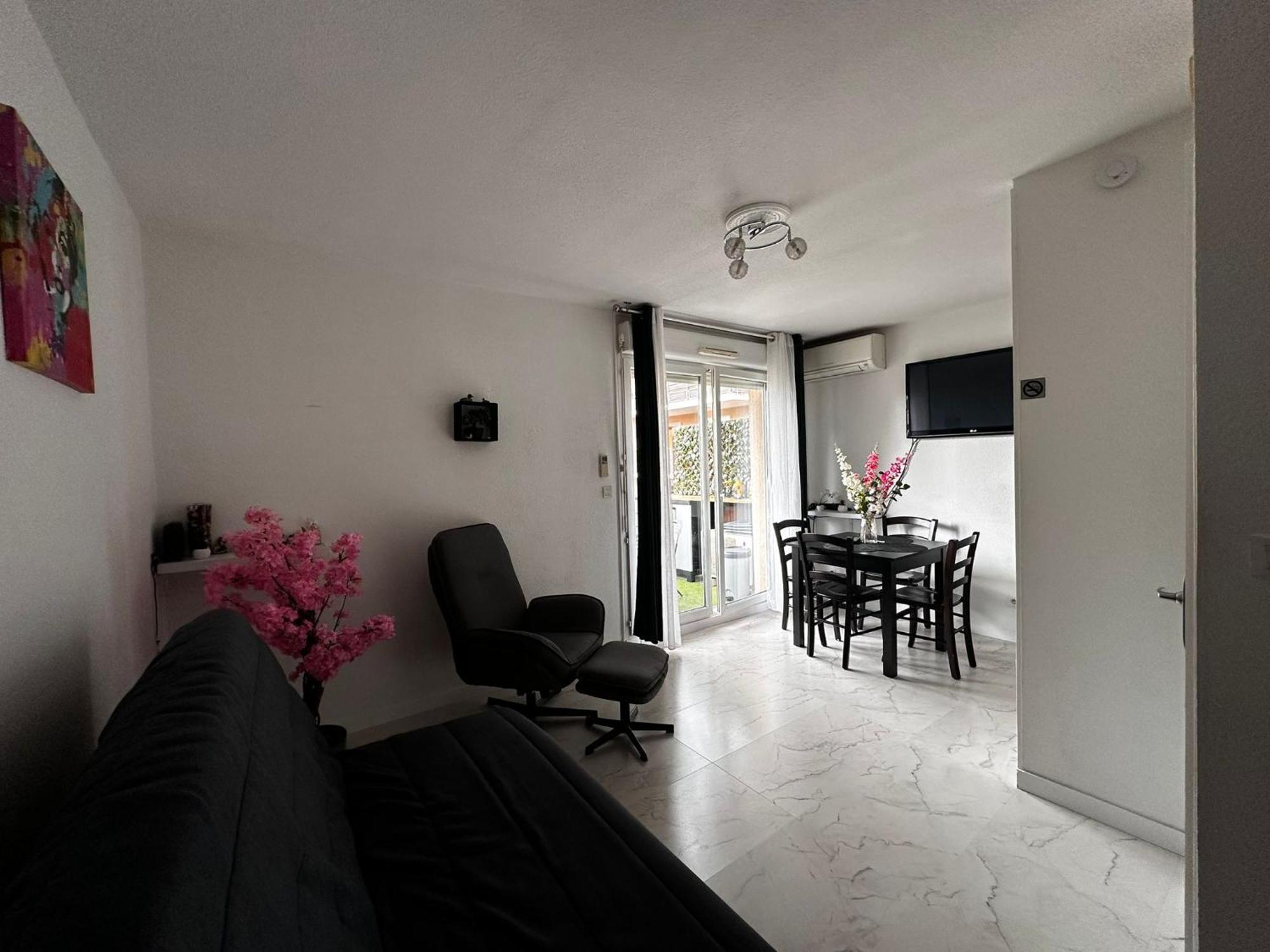 Appartement Ararat à Lourdes Extérieur photo